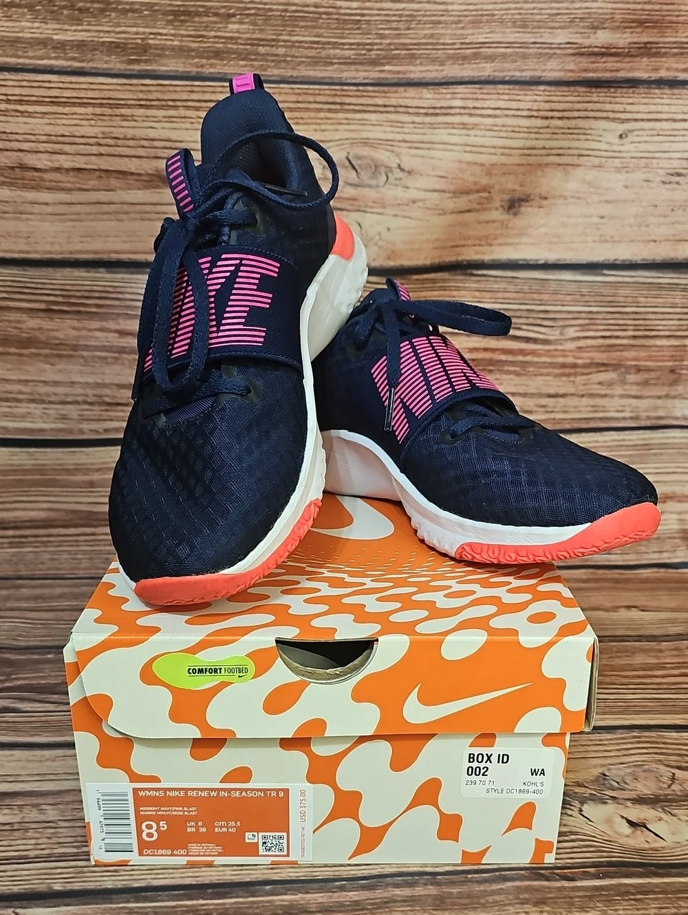 Nike Womens Navy and Coral Athletic Sneakers